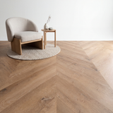 yarenza Lux Tenebrae Warm Oak Visgraat Plak PVC - Texture and Room View